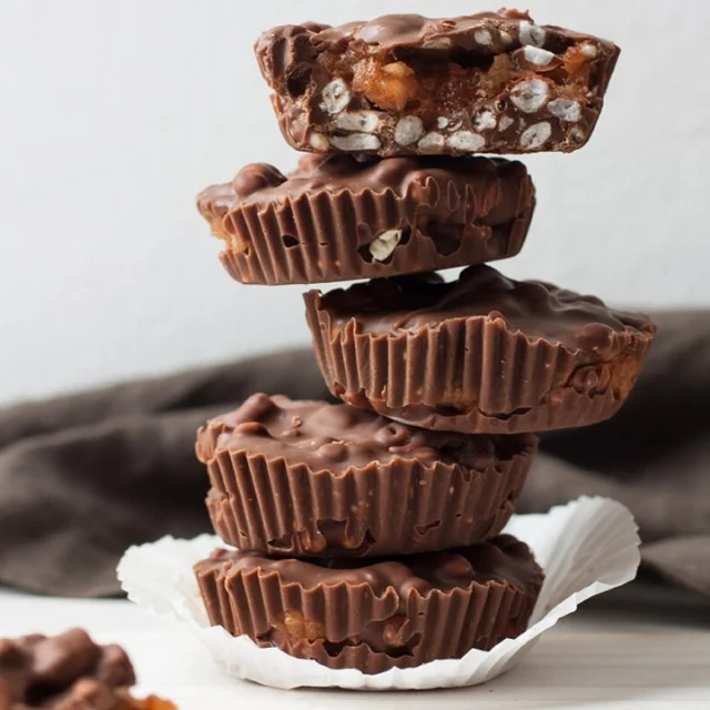 Τραγάνες σοκολατένιες μπουκιές σε 3 λεπτά! #lovechocolate #easy #lovecooking